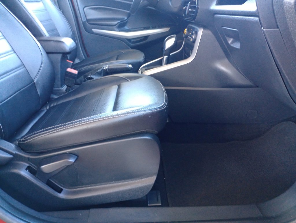 Used 2021 Ford EcoSport Titanium FWD image 22