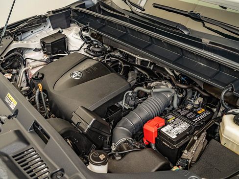 Used 2021 Toyota Highlander Limited image 40