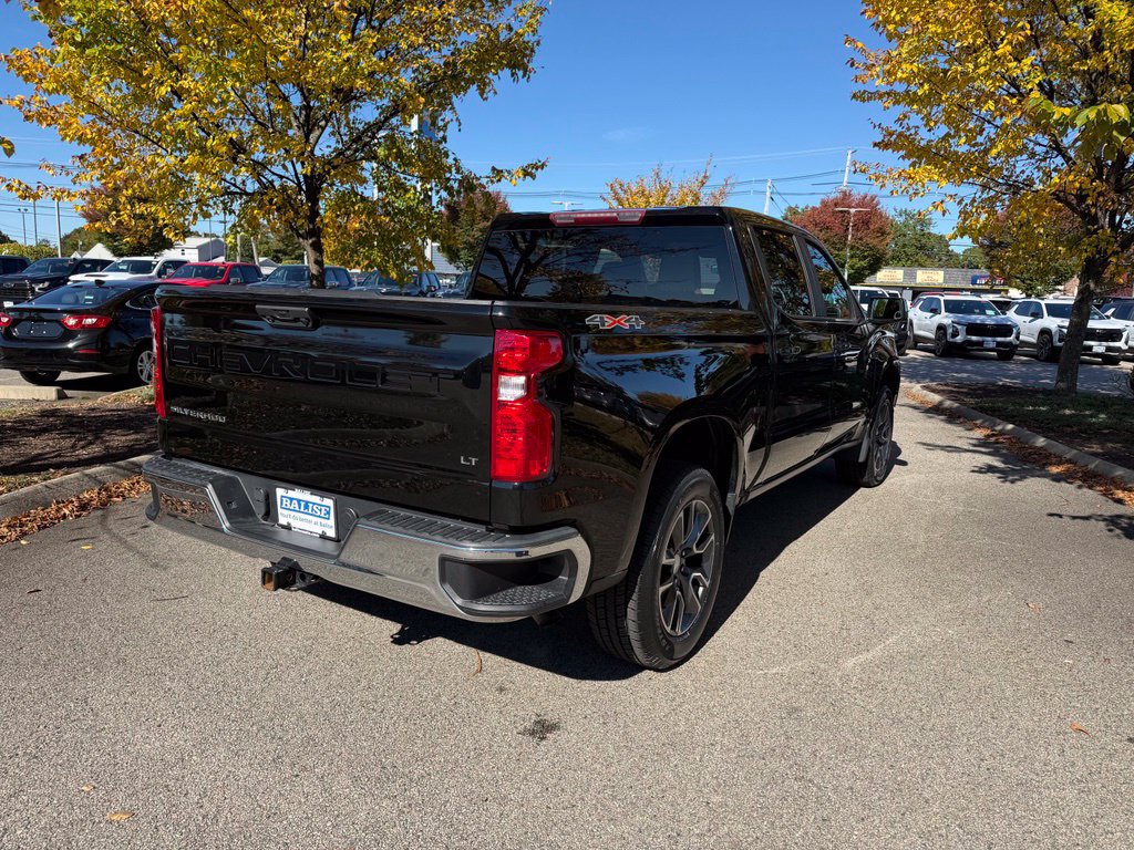 Used 2023 Chevrolet Silverado 1500 LT AWD/4WD image 5