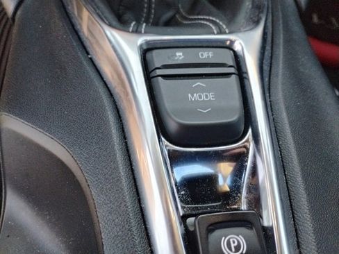 Used 2020 Chevrolet Camaro LT w/ RS Package image 17