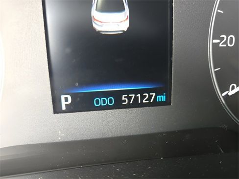 Used 2024 Toyota Corolla SE image 14