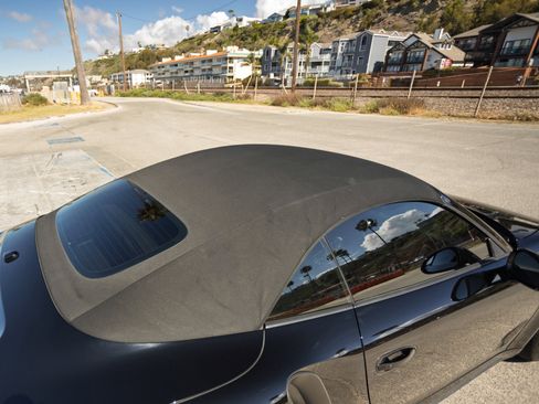 Used 2015 Porsche 911 Turbo S image 12