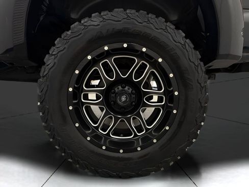 Used 2019 Ford F150 XLT w/ Equipment Group 302A Luxury image 29