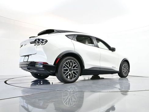 New 2024 Ford Mustang Mach-E Premium image 32