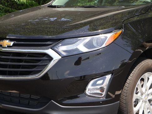 Certified 2021 Chevrolet Equinox LS w/ LS Convenience Package AWD/4WD image 3
