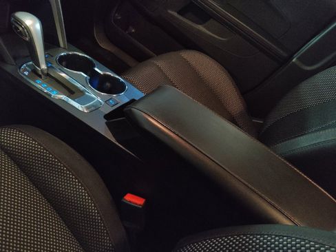 Used 2015 Chevrolet Equinox LT image 26