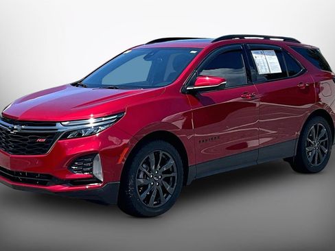 Used 2023 Chevrolet Equinox RS w/ RS Leather Package FWD image 4