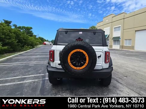 Used 2024 Ford Bronco Badlands AWD/4WD image 3