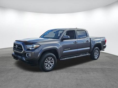 Used 2017 Toyota Tacoma SR5 image 7