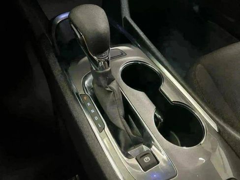 Used 2023 Chevrolet Malibu LT image 22