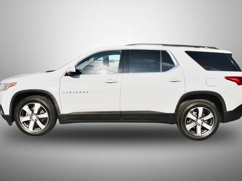 Used 2019 Chevrolet Traverse LT w/ LT Premium Package AWD/4WD image 4
