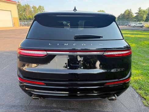 Used 2025 Lincoln Corsair Grand Touring AWD/4WD image 2