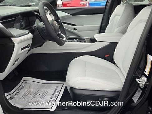 New 2026 Jeep Cherokee Limited AWD/4WD image 5