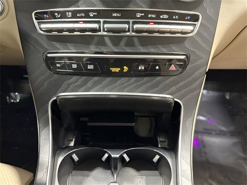 Certified 2022 Mercedes-Benz GLC 300 4MATIC image 24