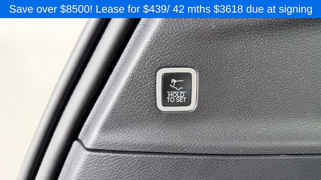 New 2027 Chrysler Pacifica Select AWD/4WD image 11