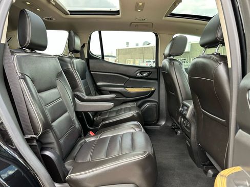 Used 2019 GMC Acadia Denali image 26