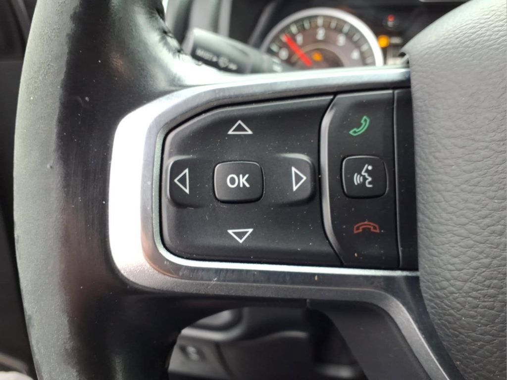 Used 2019 RAM 1500 Laramie AWD/4WD image 19