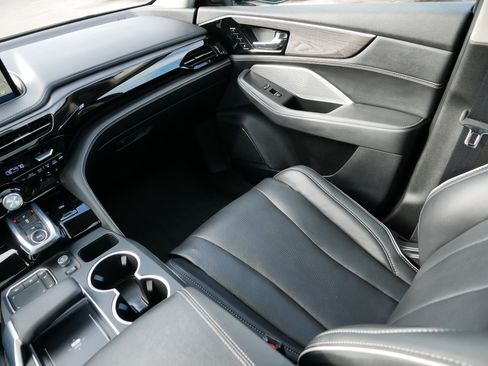 Certified 2024 Acura MDX SH-AWD w/ Advance Package image 11