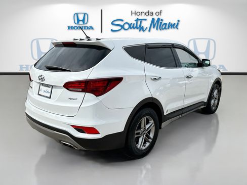 Used 2018 Hyundai Santa Fe Sport image 7