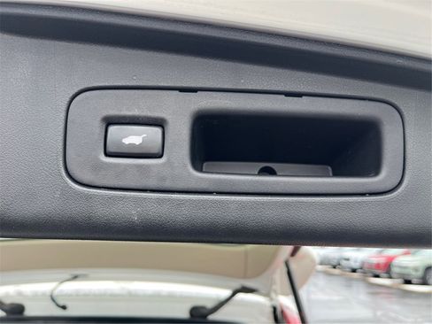 Used 2016 Honda CR-V Touring image 26