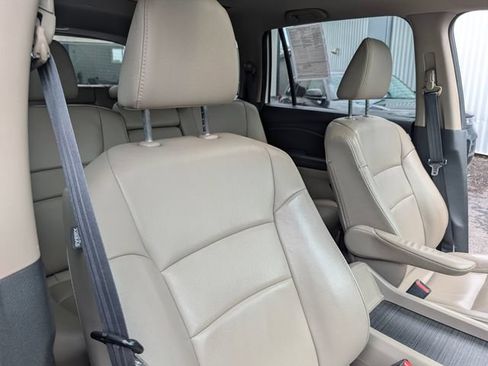 Used 2018 Honda Pilot EX-L image 9