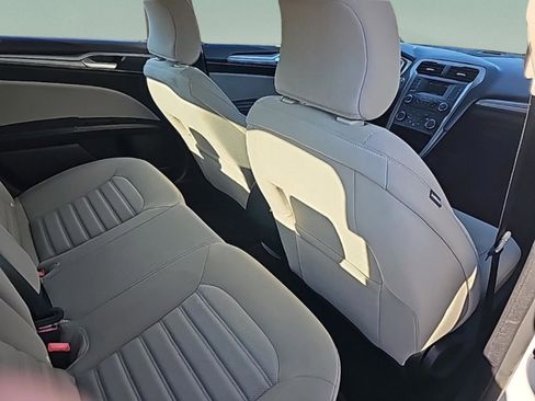 Used 2018 Ford Fusion S image 31