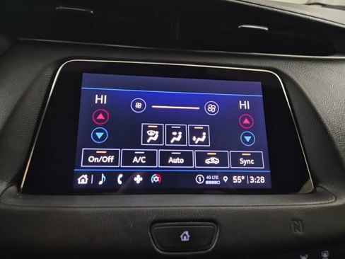 Used 2021 Cadillac XT4 Premium Luxury w/ Cold Weather Package image 28