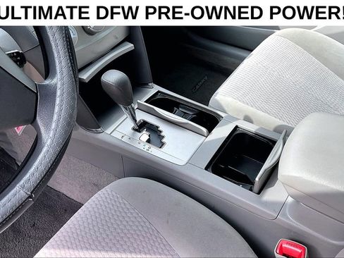 Used 2010 Toyota Camry LE FWD image 16