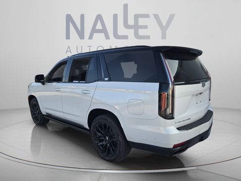 Used 2021 Cadillac Escalade Premium Luxury Platinum w/ LPO, Radiant Package AWD/4WD image 3