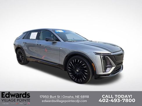 Used 2025 Cadillac Lyriq Sport RWD image 1