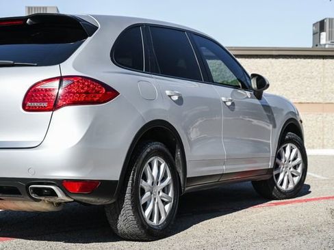 Used 2011 Porsche Cayenne image 36