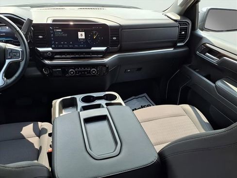 Used 2023 Chevrolet Silverado 1500 LT image 15