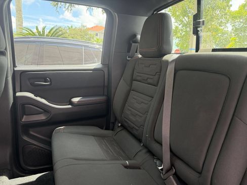 Used 2026 Nissan Frontier PRO-4X AWD/4WD image 34