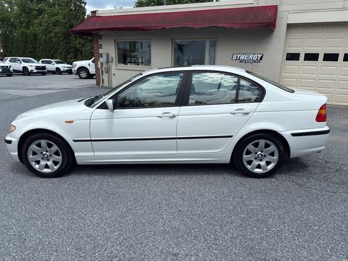 Used 2003 BMW 325xi Sedan AWD/4WD image 2