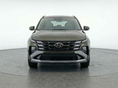 Used 2025 Hyundai Tucson SEL FWD image 2