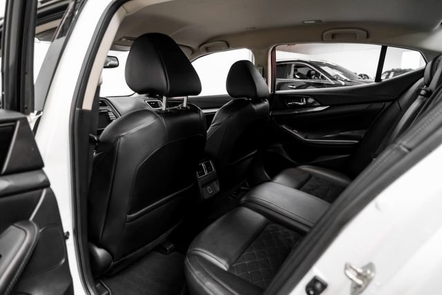 Used 2018 Nissan Maxima SR w/ Midnight Edition FWD image 36
