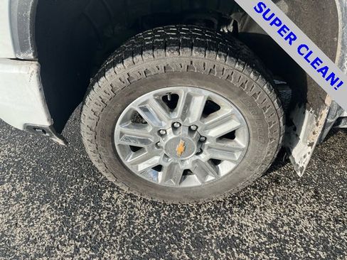 Used 2024 Chevrolet Silverado 2500 High Country w/ Technology Package image 9