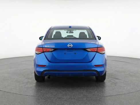 Used 2025 Nissan Sentra SV image 7