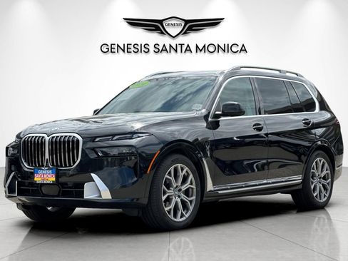 Used 2024 BMW X7 xDrive40i AWD/4WD image 9