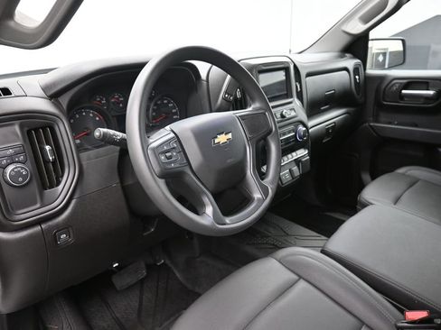 Used 2025 Chevrolet Silverado 1500 W/T w/ WT Value Package RWD image 15