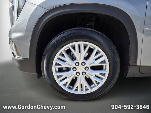 Used 2026 GMC Acadia Elevation w/ Elevation Premium Package image 11