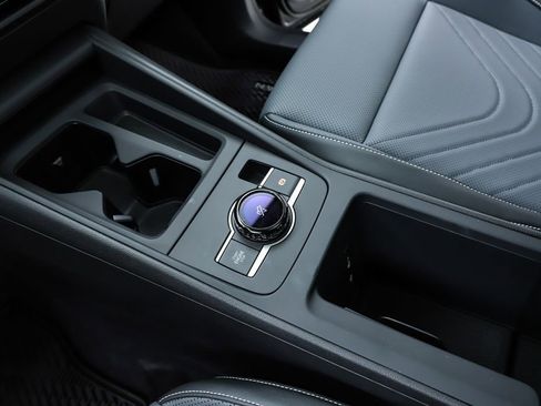 New 2026 Volkswagen Tiguan SE image 62