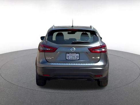 Used 2022 Nissan Rogue Sport SL w/ Premium Package image 12