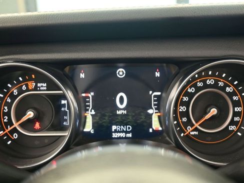 Used 2021 Jeep Wrangler Unlimited Sahara AWD/4WD image 27