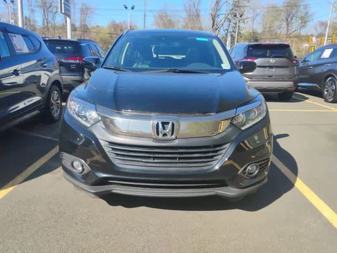 Used 2021 Honda HR-V EX-L image 2