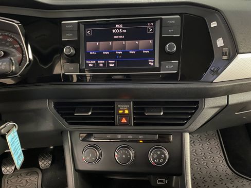 Used 2019 Volkswagen Jetta S w/ Driver Assistance Package image 19