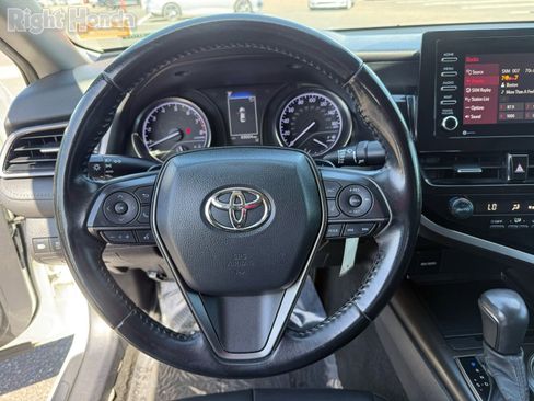 Used 2021 Toyota Camry SE w/ Carpet Mat Package (TMS) FWD image 16