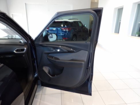 Used 2021 Chevrolet TrailBlazer LS FWD image 20