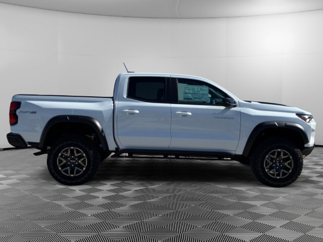 New 2026 Chevrolet Colorado ZR2 w/ Technology Package AWD/4WD image 6