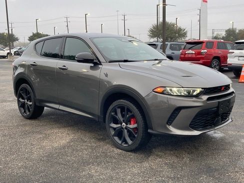 Used 2024 Dodge Hornet GT image 3